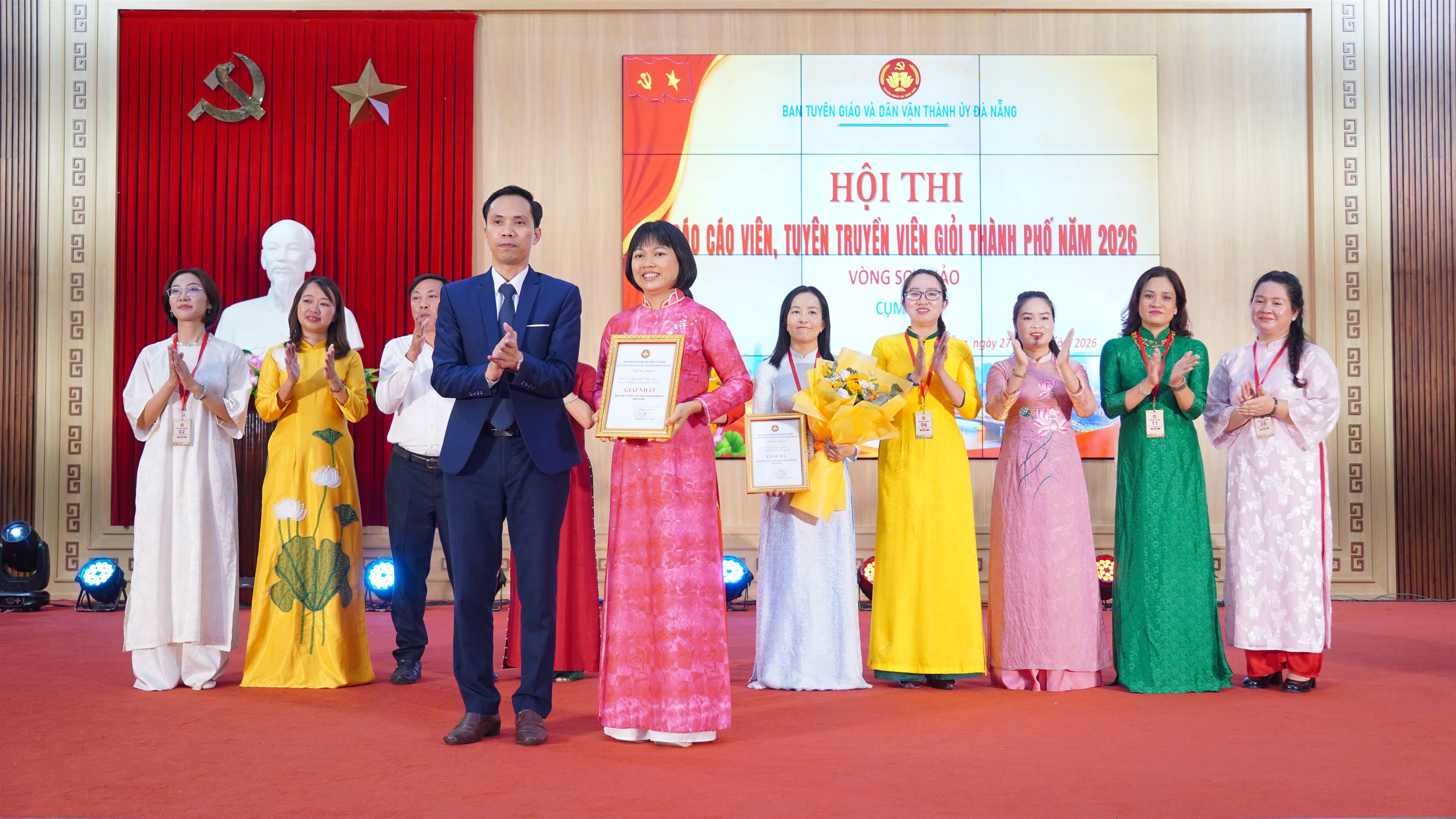 anh tin bai